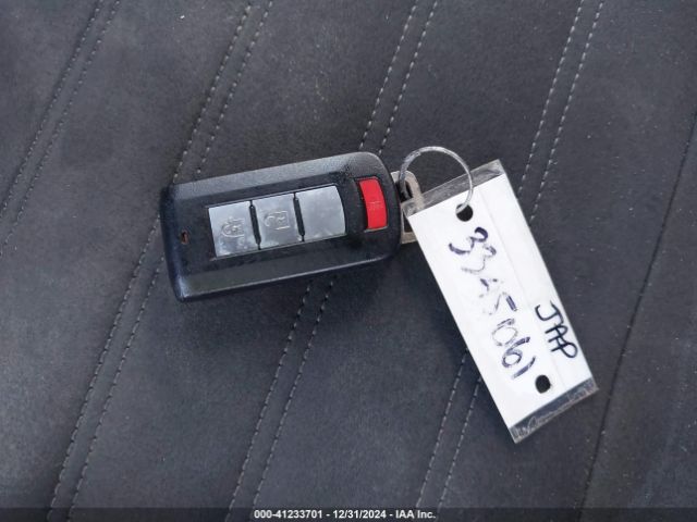 JA4AD3A35KZ042109 Mitsubishi Outlander Se