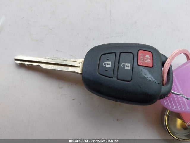 Toyota RAV4 LE 2016 2T3BFREV9GW503046 Image 11