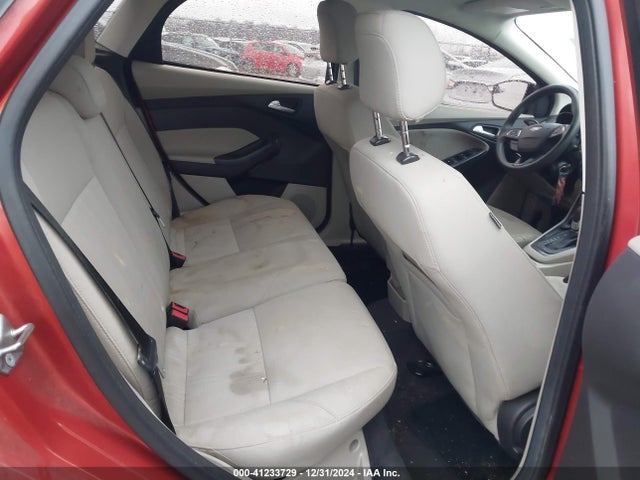 Ford FOCUS SE 2018 1FADP3K25JL252099 Image 8