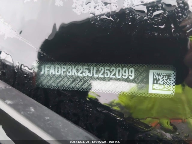 Ford FOCUS SE 2018 1FADP3K25JL252099 Image 9