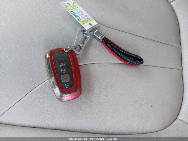 5LMCJ1C92HUL71698 Lincoln Mkc Premiere