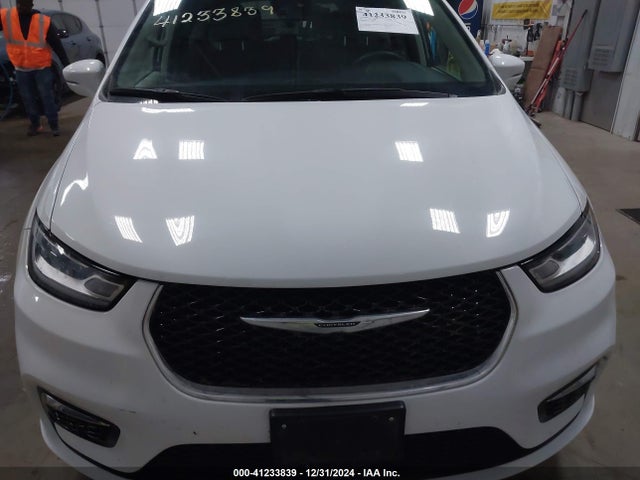 2C4RC1BG2NR234247 Chrysler Pacifica Touring L