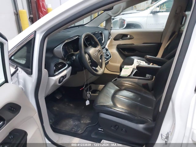 2C4RC1BG2NR234247 Chrysler Pacifica Touring L