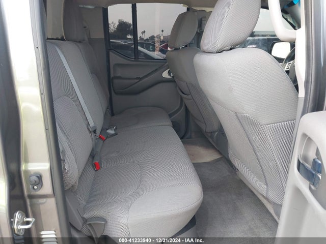 Nissan Frontier Sv 2017 1N6AD0ER0HN755385 Image 8