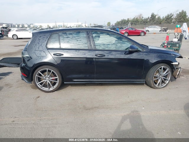 WVWWF7AU9JW219363 Volkswagen 2018