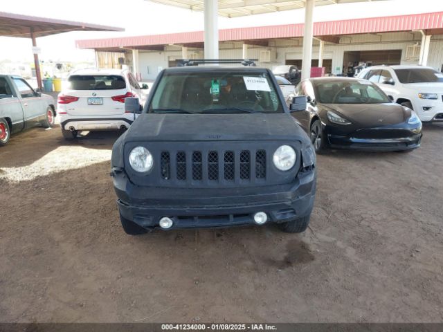 1C4NJPBB7HD157393 Jeep Patriot 75th Anniversary Edition Fwd