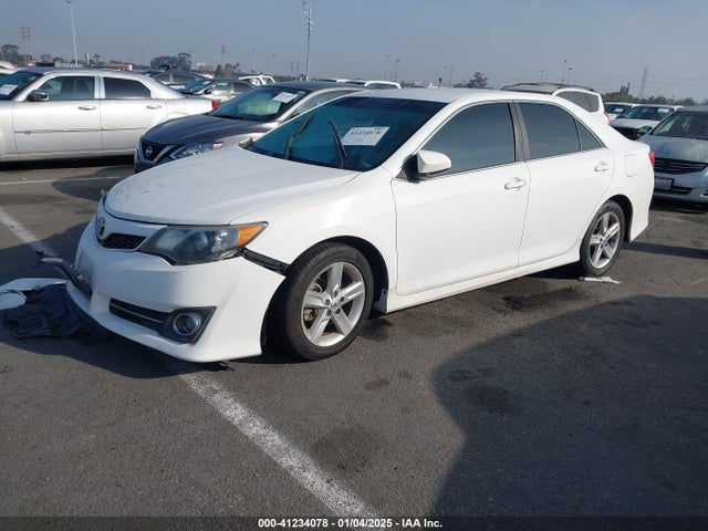 Toyota CAMRY SE 2014 4T1BF1FK9EU380246 Image 2
