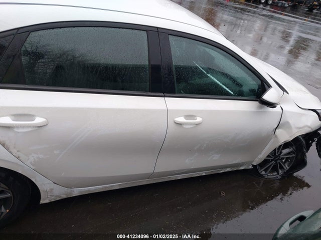 KIA Forte Lxs 2023 3KPF24AD1PE684328 Image 13