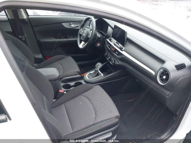 KIA Forte Lxs 2023 3KPF24AD1PE684328 Image 5
