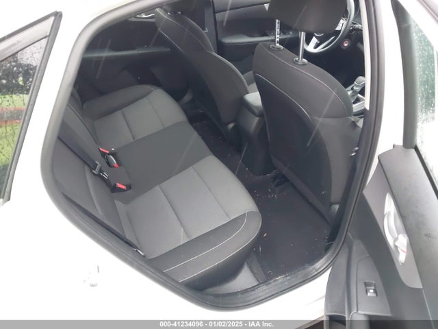KIA Forte Lxs 2023 3KPF24AD1PE684328 Image 8