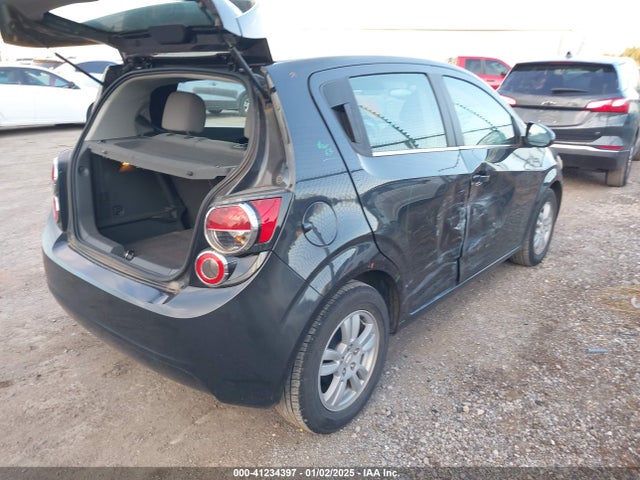 Chevrolet Sonic Lt Auto 2015 1G1JC6SG3F4138103 Image 4