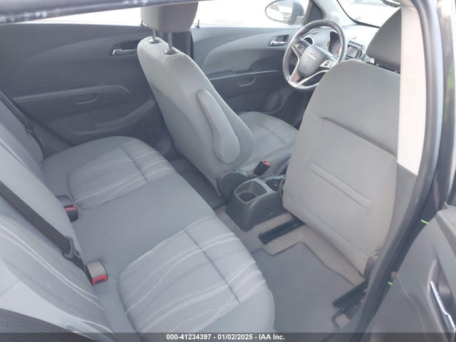 Chevrolet Sonic Lt Auto 2015 1G1JC6SG3F4138103 Image 8