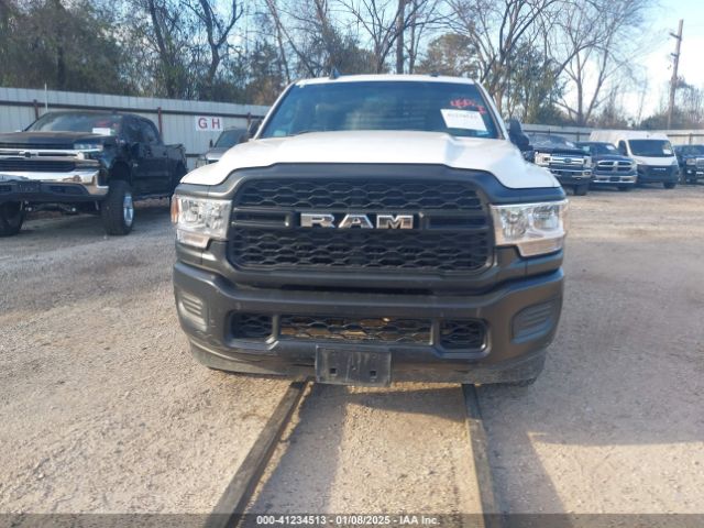 3C6MR5AJ6NG251045 RAM 2500 Tradesman  4x4 8' Box