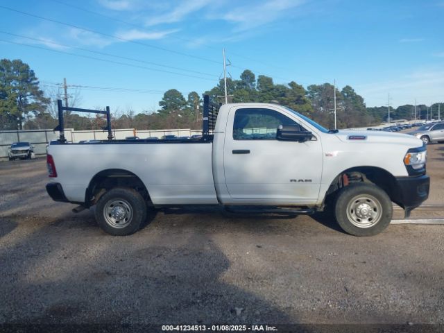 3C6MR5AJ6NG251045 RAM 2500 Tradesman  4x4 8' Box