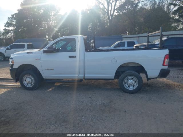 3C6MR5AJ6NG251045 RAM 2500 Tradesman  4x4 8' Box