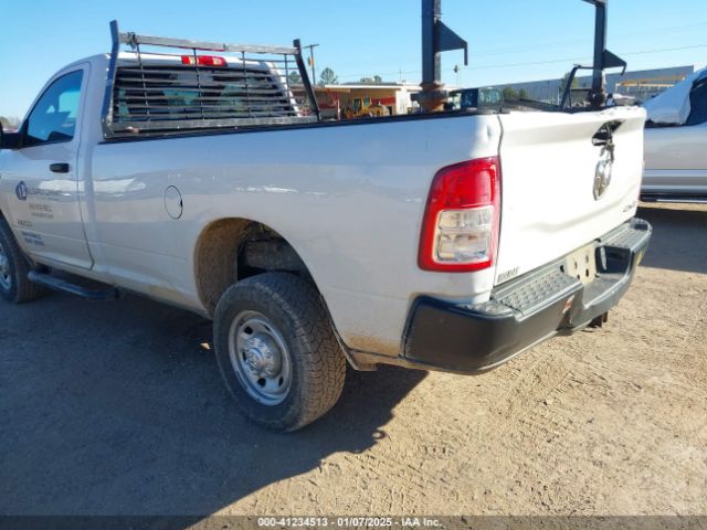 3C6MR5AJ6NG251045 RAM 2500 Tradesman  4x4 8' Box