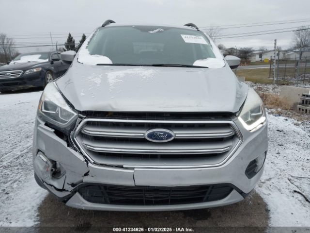 1FMCU0G91HUD57726 Ford ESCAPE SE