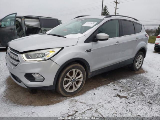 1FMCU0G91HUD57726 Ford ESCAPE SE