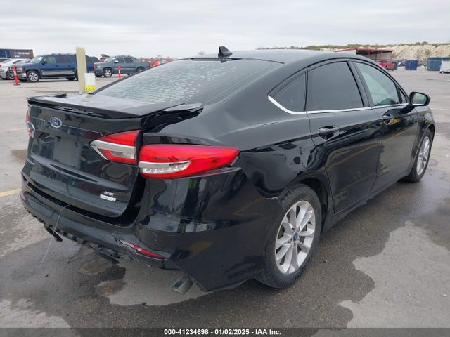 Ford FUSION SE 2020 3FA6P0HD0LR245436 Image 4