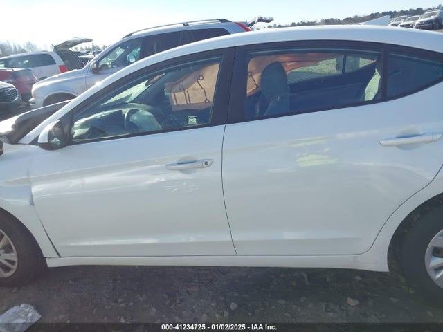 Hyundai ELANTRA SE 2017 5NPD74LF0HH084713 Image 15