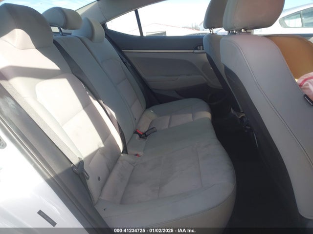 Hyundai ELANTRA SE 2017 5NPD74LF0HH084713 Image 8