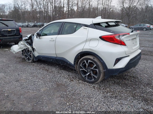 Toyota C-HR XLE 2018 JTNKHMBX8J1006171 Image 3