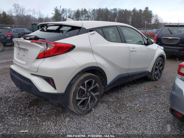 Toyota C-HR XLE 2018 JTNKHMBX8J1006171 Image 4