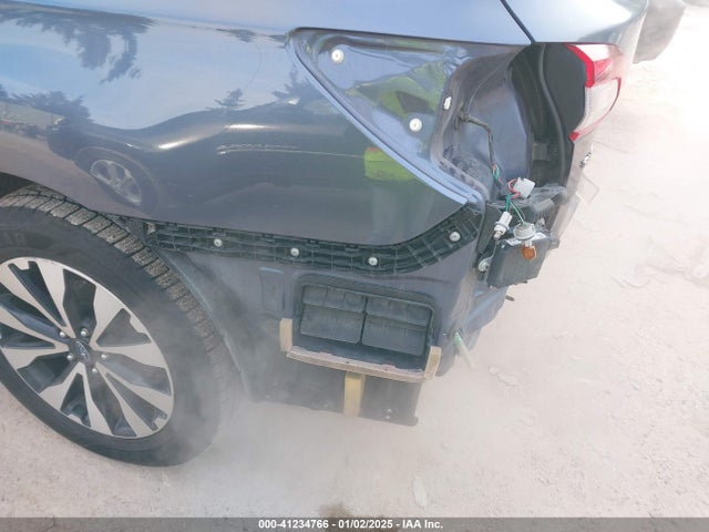 Subaru Outback 2.5i Limited 2015 4S4BSALC4F3223899 Image 17