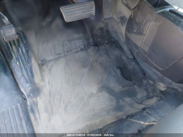 1GCVKNEC2HZ208923 Chevrolet Silverado 1500 Wt