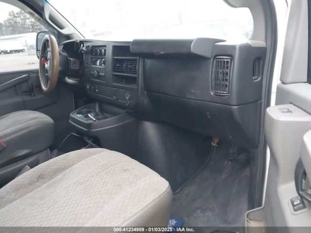 1GCWGBFG4H1348685 Chevrolet Express 2500 Work Van