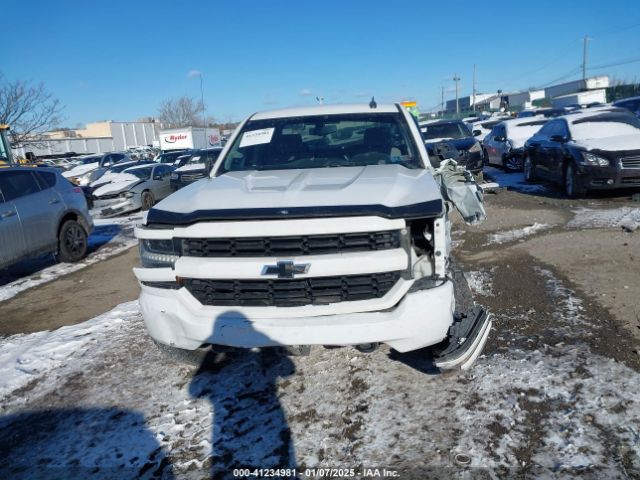 1GCVKPEC4JZ288551 Chevrolet Silverado 1500 Custom