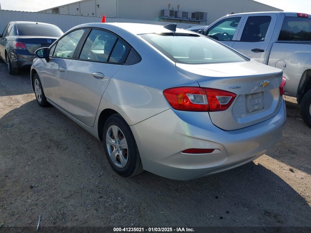 Chevrolet Cruze Ls Auto 2017 3G1BC5SM8HS557345 Image 3
