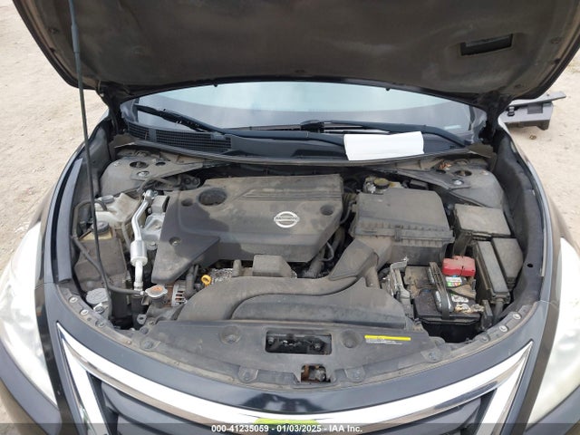 Nissan Altima 2.5 S 2015 1N4AL3AP8FC177384 Image 10