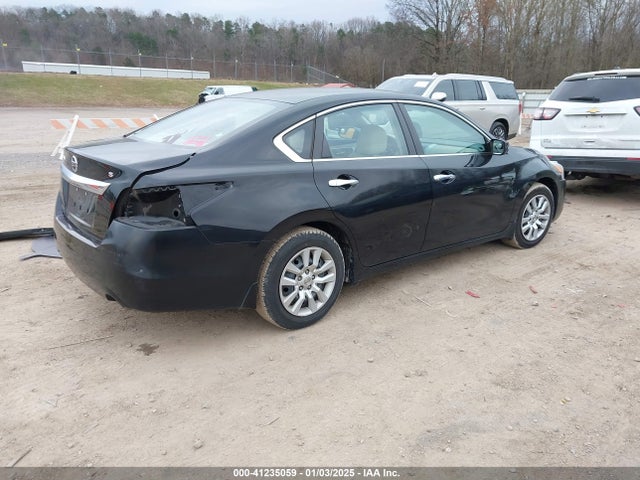 Nissan Altima 2.5 S 2015 1N4AL3AP8FC177384 Image 4