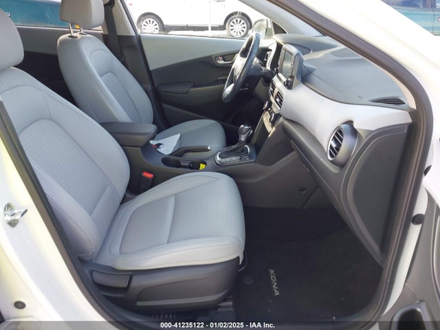 KM8K3CA52LU569825 Hyundai Kona Limited