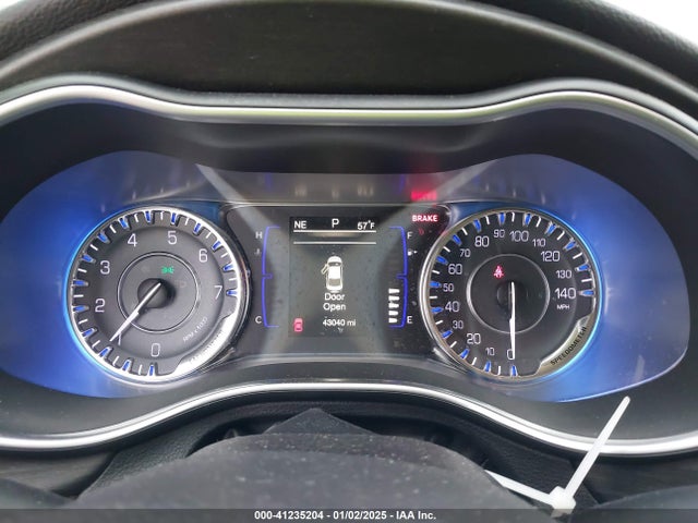 1C3CCCAB9GN112741 Chrysler 200 Limited