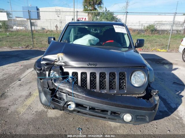 1C4NJPBA8FD220358 Jeep Patriot Altitude Edition