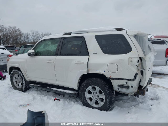 Toyota 4runner Sr5 Premium 2019 JTEBU5JRXK5680109 Image 15