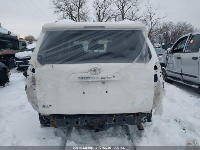 Toyota 4runner Sr5 Premium 2019 JTEBU5JRXK5680109 Image 17