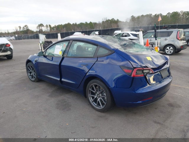 2022 TESLA MODEL 3 5YJ3E1EB2NF103962 Photo 2