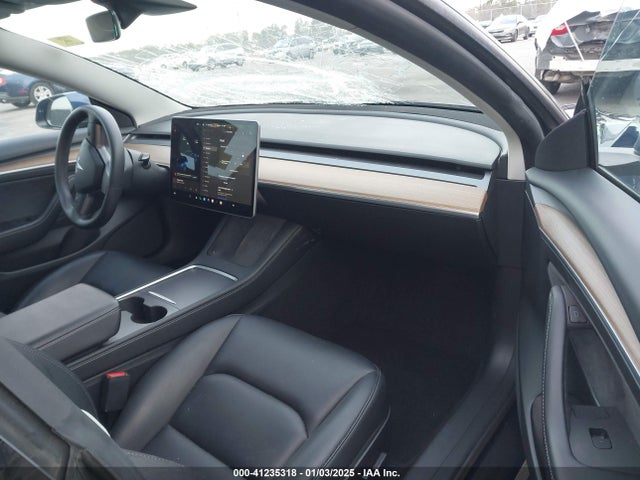 2022 TESLA MODEL 3 5YJ3E1EB2NF103962 Photo 4