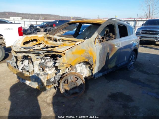 2T3ZFREV2HW337517 Toyota RAV4 LE