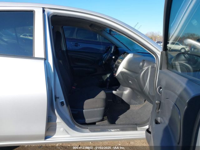 3N1CN7AP0GL864727 Nissan Versa 1.6 S