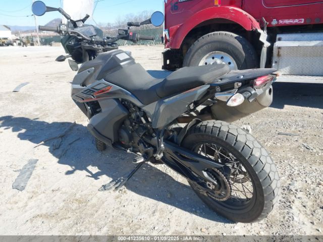 2021 KTM 890 VBKTS6402MM806553 Photo 2