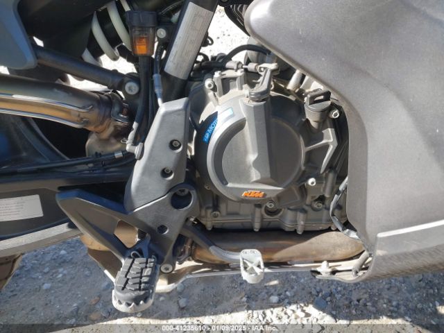 2021 KTM 890 VBKTS6402MM806553 Photo 7