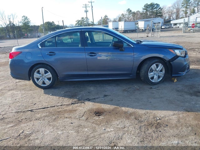 4S3BNAA63J3046506 Subaru Legacy 2.5i