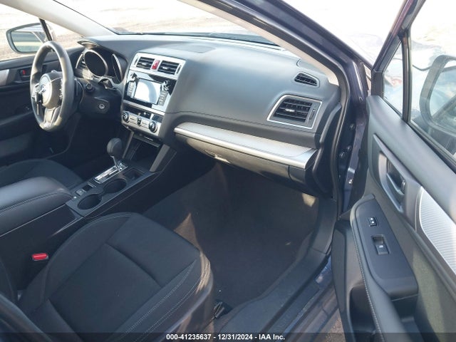 4S3BNAA63J3046506 Subaru Legacy 2.5i