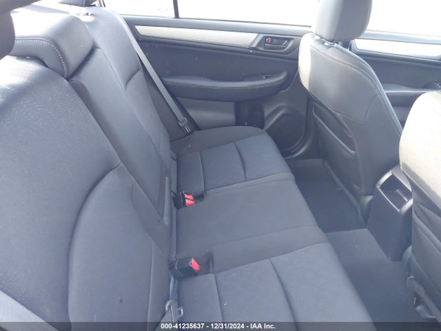 4S3BNAA63J3046506 Subaru Legacy 2.5i