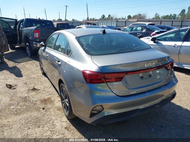 KIA Forte Lxs 2022 3KPF24ADXNE464389 Image 3