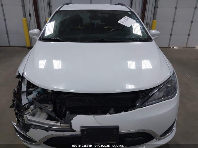 Chrysler Pacifica Touring L 2018 2C4RC1BG3JR210677 Image 12